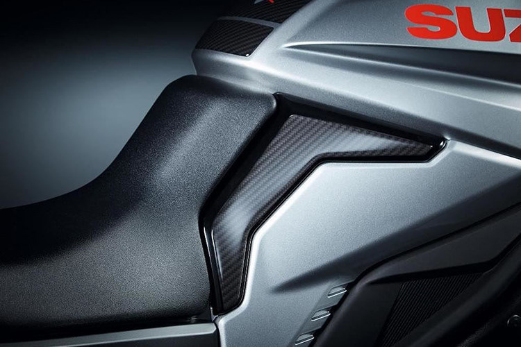 Giống như GSX-S1000F, Katana cũng đạt công suất 148 mã lực và mô-men xoắn 108Nm