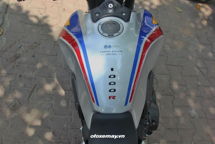 Bình xăng 16,2 lít. Tiêu hao nhiên liệu 5,80 lít/100km