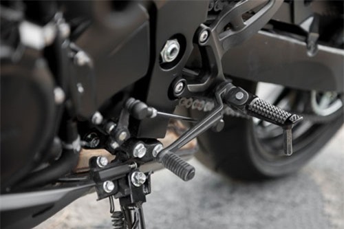 Cần số của Suzuki GSX-S 1000F ABS 2019