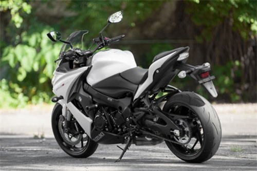 Động cơ này sản sinh công suất tối đa 150 mã lực, mô-men xoắn cực đại 108 Nm