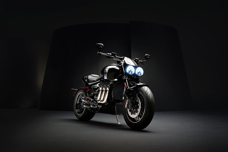 Trang bị này giúp Triumph Rocket III TFC 2020 trở thành mẫu môtô thương mại có động cơ lớn nhất và mômen xoắn cao nhất trên thị trường hiện nay