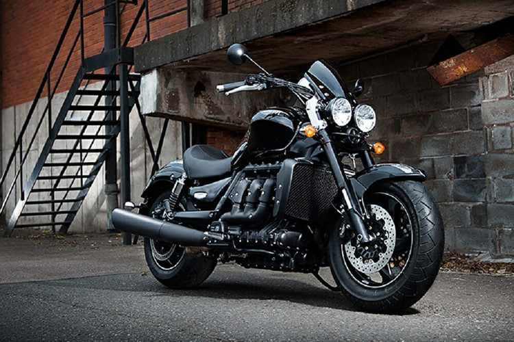 Giá xe Triumph Rocket III TFC 2020 là 25.000 Bảng (tương đương 760 triệu đồng), xe được sản xuất với số lượng giới hạn là 750 xe trên toàn thế giới