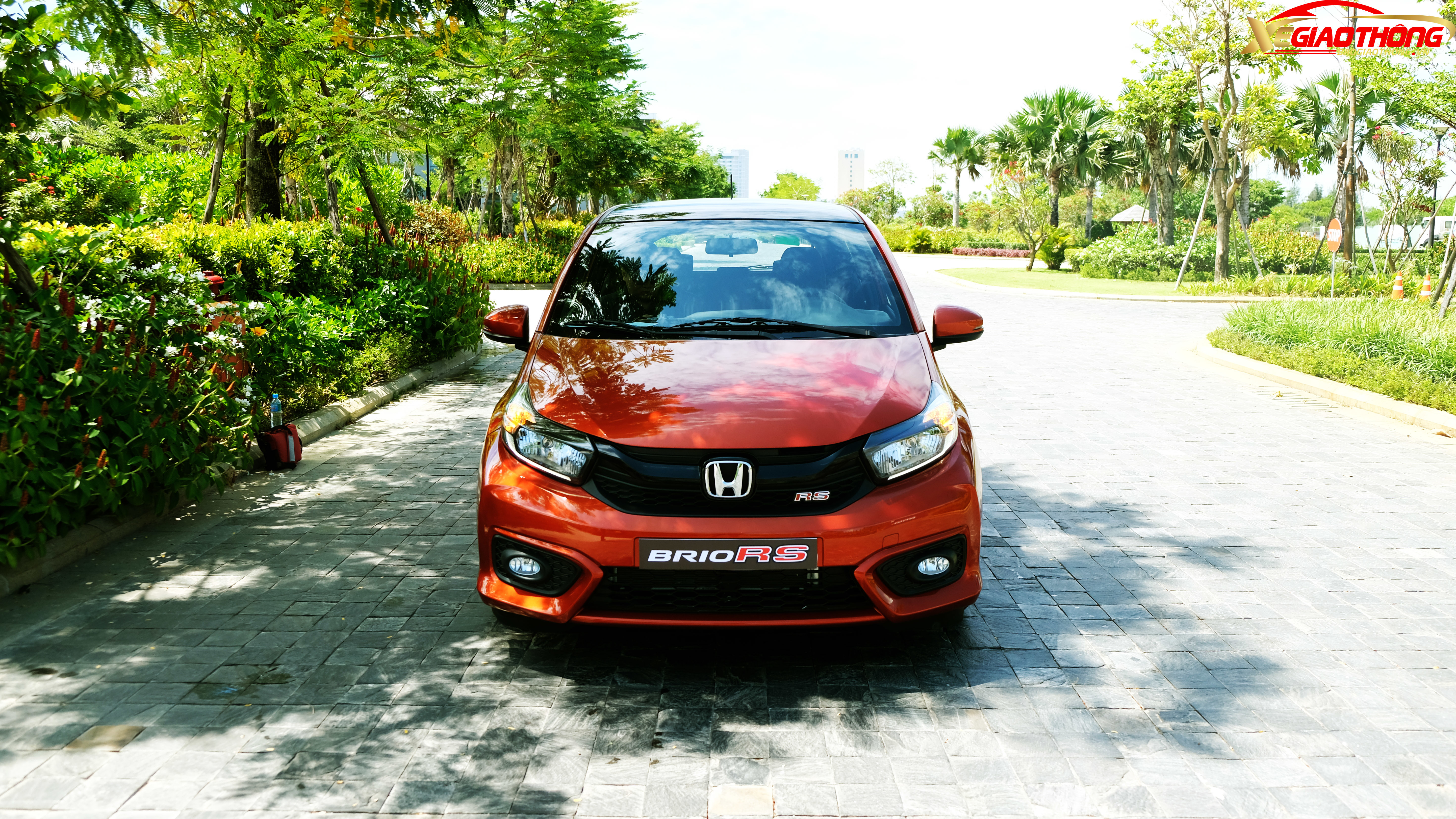 Honda Brio RS 2019 có ngoại thất nổi bật với phần đầu xe thể thao.