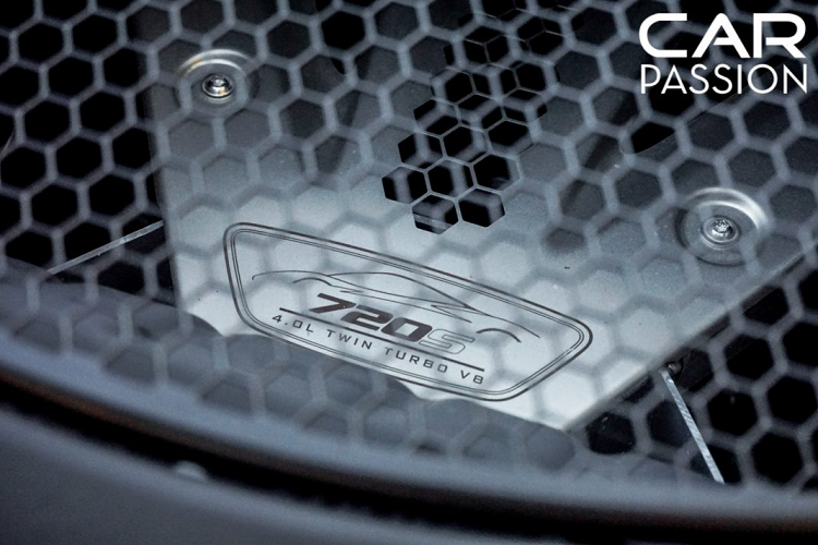 Các chuyên gia dự đoán, doanh nhân Quốc Cường có thể phải bỏ ra tối thiểu 20 tỷ đồng thì mới có thể cho lăn bánh một chiếc McLaren 720S trên đường phố Việt Nam