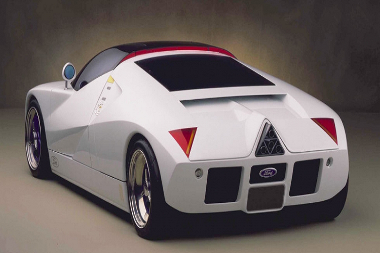 Ford GT90 sở hữu ống xả độc đáo không kém