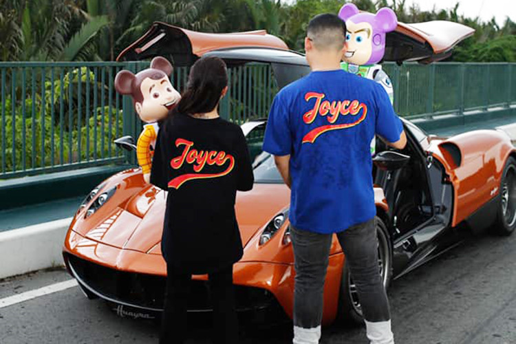 Trước 1/7/2016, giá siêu xe Pagani Huayra khi về đến Việt Nam lên đến gần 80 tỷ đồng nhưng đến thời điểm hiện tại, chưa rõ giá của chiếc siêu xe này sẽ tăng lên bao nhiêu