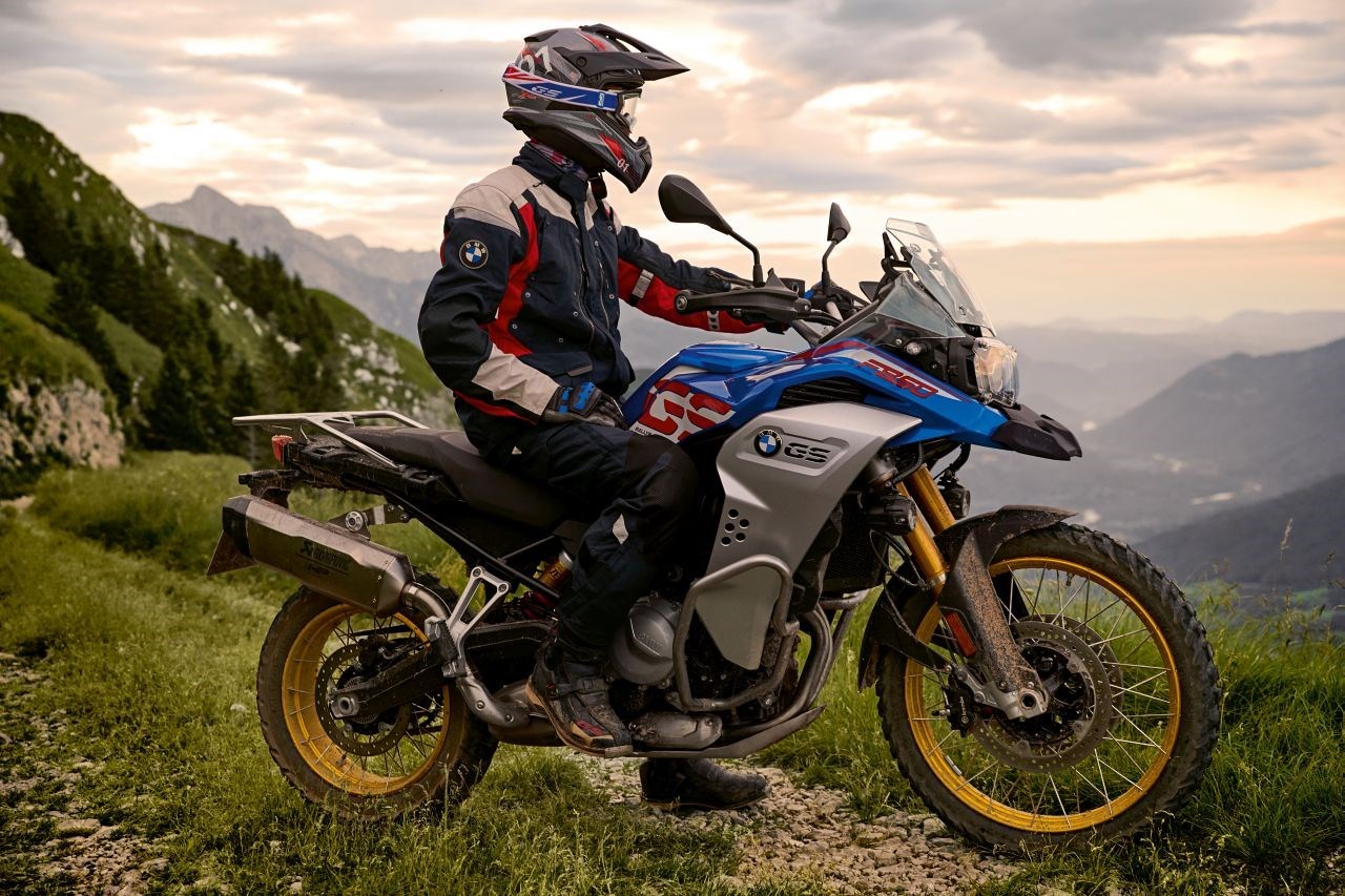9. BMW F850GS Adventure 2019 (giá: 13.490 euro)