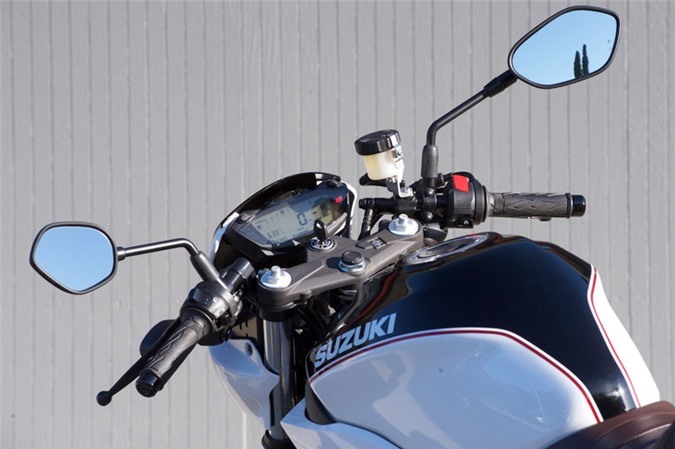 Dung tích bình xăng 14,5 lít