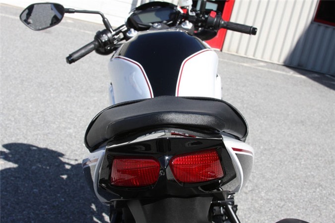 Đèn hậu dạng LED