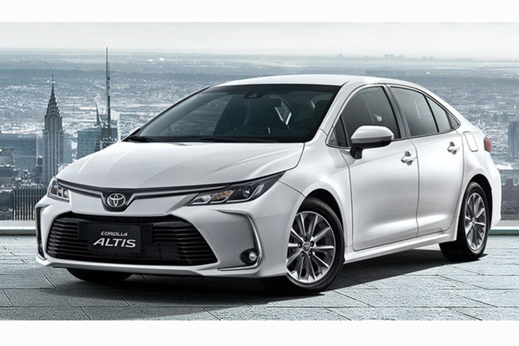 Về thiết kế, Toyota Corolla Altis 2019 tại Thái Lan sẽ giống xe ở Đài Loan và khác xe ở Mỹ. Giá xe Toyota Corolla Altis 2019 tại Thái Lan sẽ dao động trong khoảng từ 700.000 - 1.000.000 Baht (khoảng 526 - 751 triệu đồng). Sau Thái Lan, Toyota Corolla Altis 2019 được kỳ vọng sẽ sớm về Việt Nam vào cuối năm nay