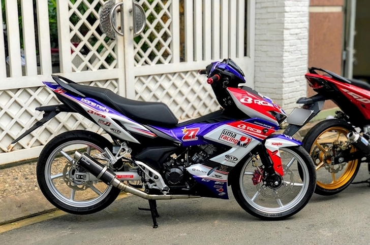 Chiếc Winner X này được chủ nhân độ lại theo phiên bản đường đua