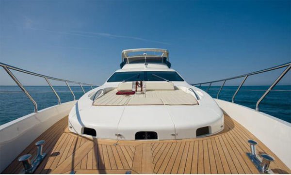 Dù không thể so sánh với Eclipse của ông chủ Chelsea nhưng việc tậu du thuyền cũng cho thấy độ chịu chơi vượt trội của Neymar trong giới cầu thủ