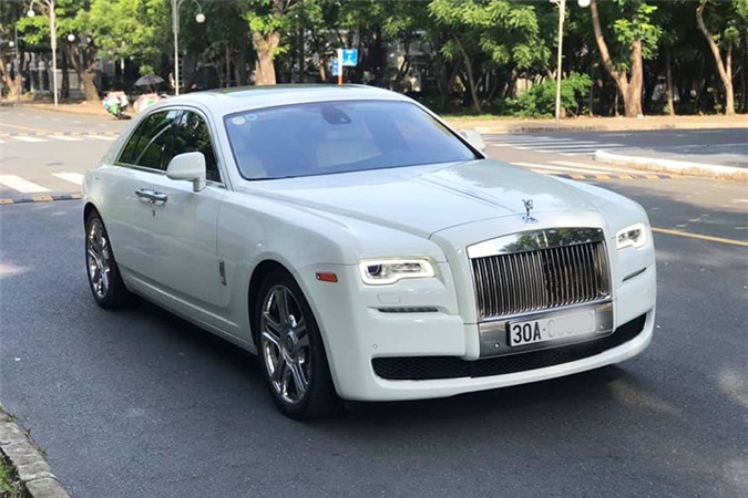 Mẫu xe siêu sang Rolls-Royce Ghost được định vị dưới "đàn anh" Phantom nên được đánh giá là khá phù hợp với các doanh nhân trẻ tuổi