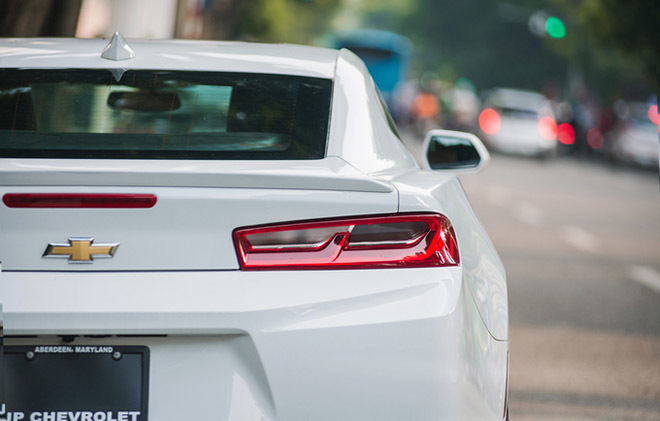 Xe được trang bị hệ dẫn động cầu sau, cùng với đó là 4 chế độ lái Snow, Tour, Sport và Track