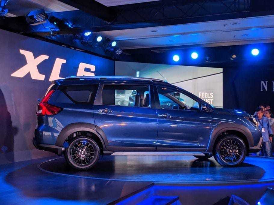 So với Ertiga thế hệ mới, xe giá rẻ Suzuki XL6 2019 sở hữu thiết kế ngoại thất táo bạo, "cơ bắp" và rắn rỏi hơn. Bản thân kích thước của mẫu MPV này cũng được điều chỉnh so với Ertiga tiêu chuẩn