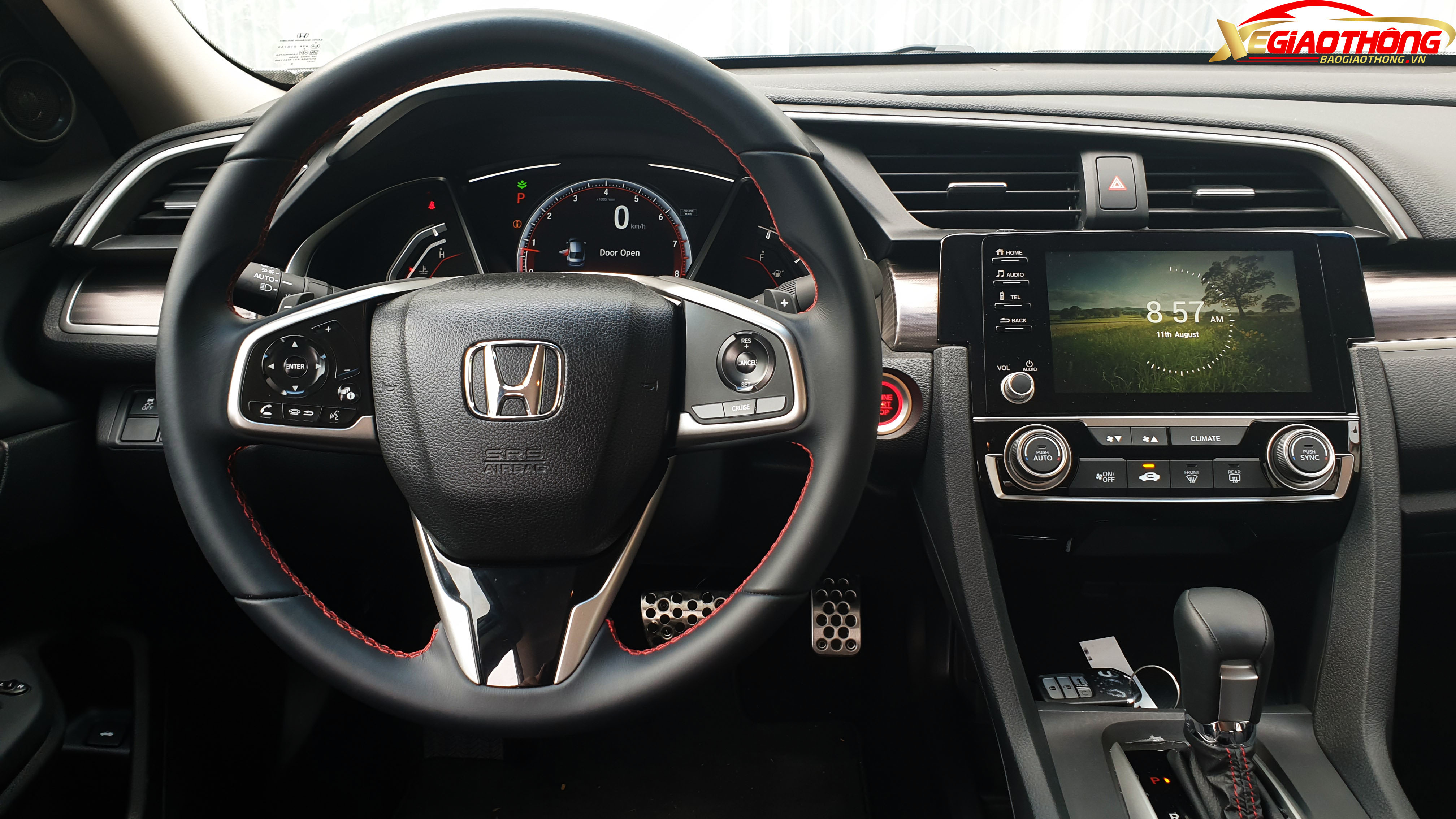 Và một điểm đáng tiếc nữa là Honda Civic 2019 không được trang bị màn hình hiển thị thông tin kính lái HUD.