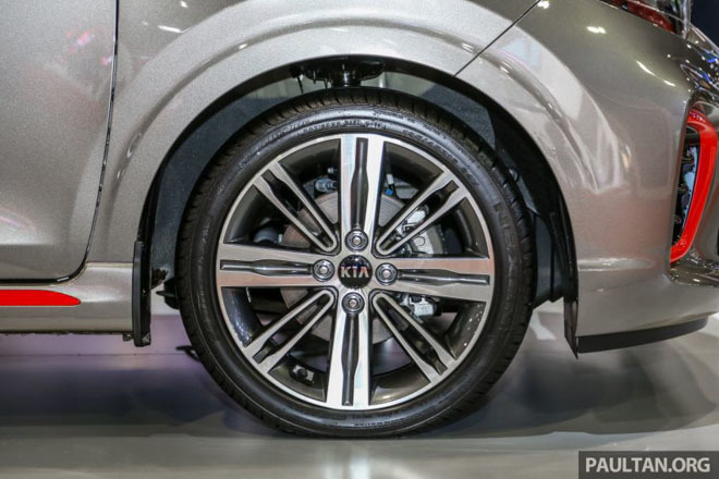 Tại thị trường Việt Nam, Kia Picanto được gọi với cái tên Morning và phiên bản đang có mặt trên thị trường thuộc thế hệ thứ 2. Thế hệ thứ 3 của Kia Morning ở Việt Nam vẫn chưa có kế hoạch ra mắt