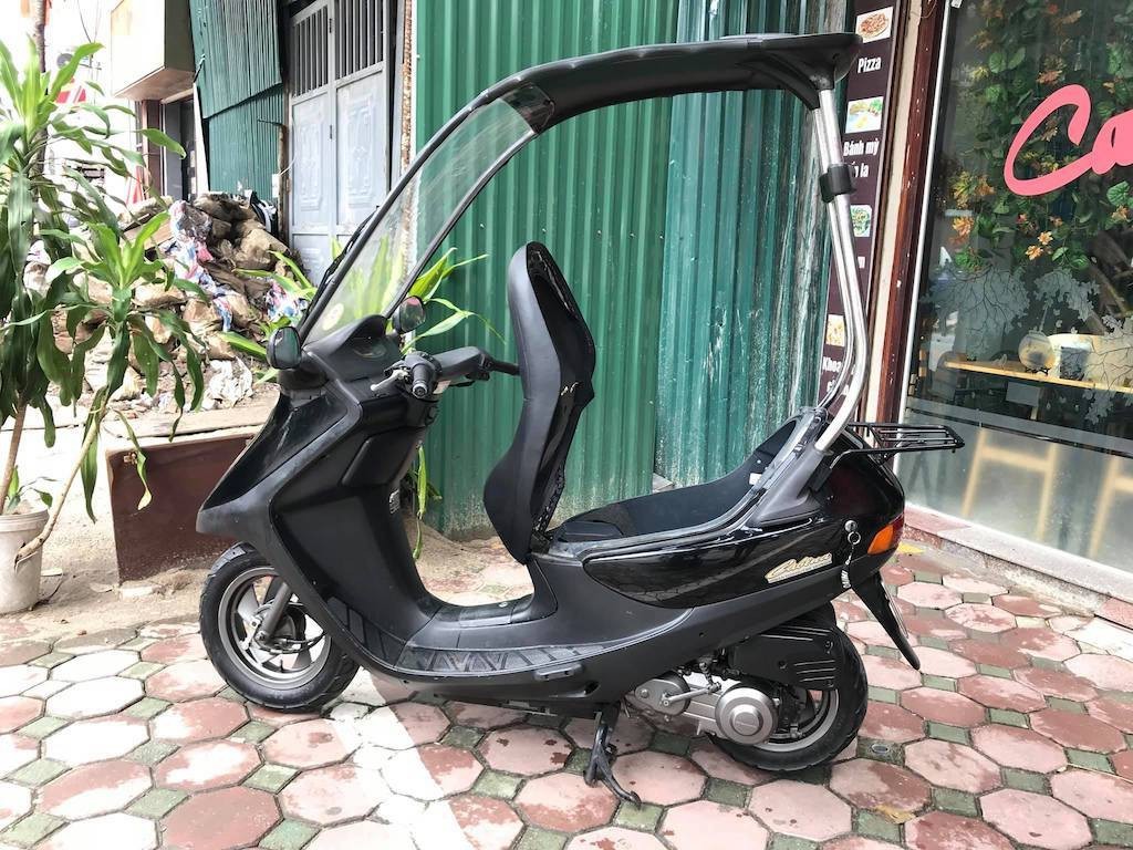Mặc dù vậy, một chiếc Honda Cabina 90 cũng đã tìm được đường tới Việt Nam và hiện đang thuộc sở hữu của một người chơi xe sống tại Hà Nội