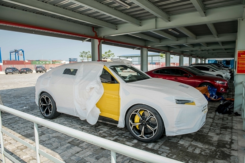 Vừa ra mắt không lâu, mẫu siêu SUV nhanh nhất thế giới Lamborghini Urus đã nhanh chóng nhận được đơn đặt hàng liên tiếp tại Việt Nam