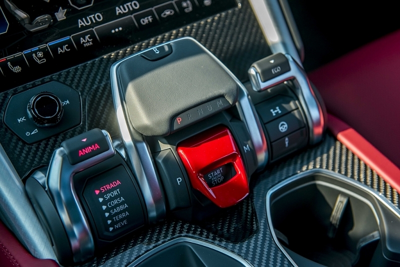 Sự linh hoạt mà Urus có được nằm ở hệ thống ANIMA với khả năng điều chỉnh toàn bộ hệ thống xe tuỳ theo nhiều chế độ mà người lái mong muốn