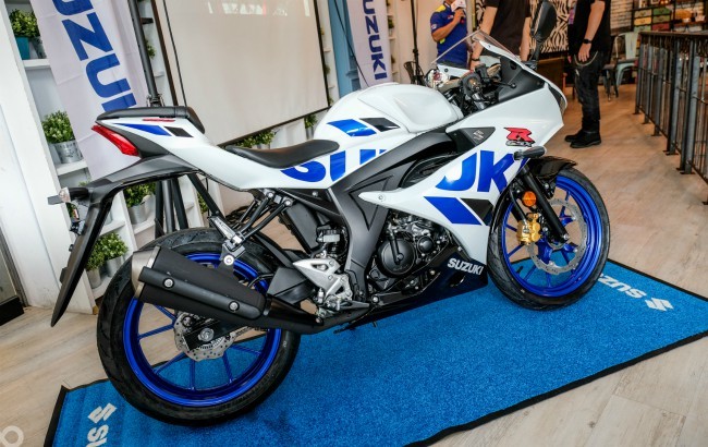 Suzuki GSX-R/S 150 được phân phối ở Đài Loan với giá bán lần lượt là 118.000 Đài tệ (87,77 triệu đồng) và 128.000 Đài tệ (95,2 triệu đồng)