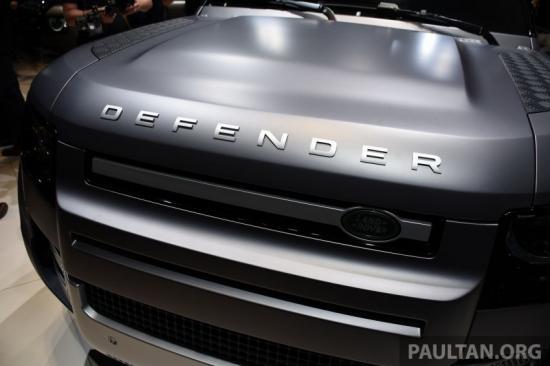 Tại Châu Âu và các thị trường khác sẽ có Defender 2020 với hai động cơ diesel. Cả hai đều có dung tích 2.0 lít và cung cấp 197 mã lực trong D200 và 237 mã lực trong D240