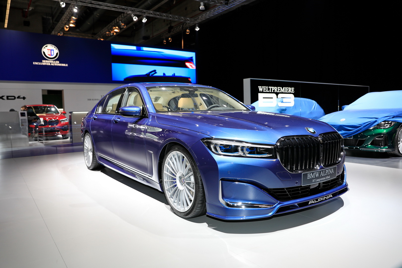 Lưới tản nhiệt cỡ lớn bất thường được BMW áp dụng cho một số mẫu xe mới trình làng gần đây, vốn gây ra nhiều tranh cãi, và Alpina B7 2020 là một trong số đó