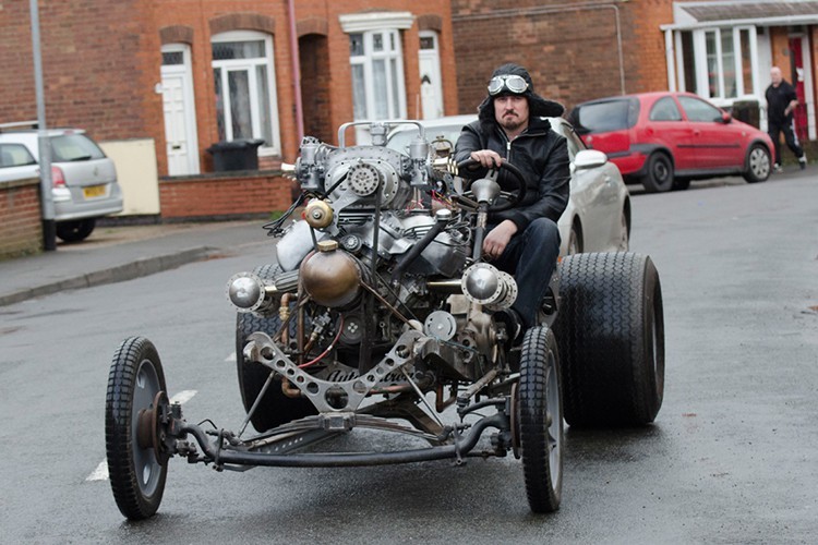 Tuy nhiên, những thiết kế độc dị lại chính là điểm khiến Automatron trở thành một sản phẩm mang đậm dấu ấn riêng trên thế giới này