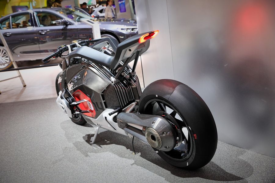 Trông nó như thể một chiếc xe bước ra từ bộ phim khoa học viễn tưởng nào đó