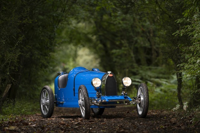 Để tạo ra Baby II, Bugatti đã hợp tác với The Little Car Company. Từng bộ phận của chiếc Type 35 Lyon Grand Prix đời 1924 (chiếc xe được dùng làm mẫu) được quét kỹ thuật số, và kết hợp với hệ thống truyền động điện hiện đại với một cụm pin cùng phanh tái tạo