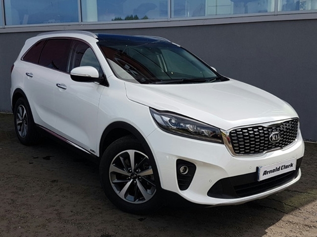 Đến năm 2019, Xuân Trường chơi bóng cho Buriram Utd theo dạng cho mượng. Anh sở hữu chiếc xe tay lái nghịch Honda Jazz màu trắng