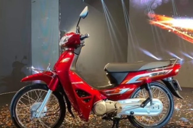 Cận cảnh phiên bản màu đỏ