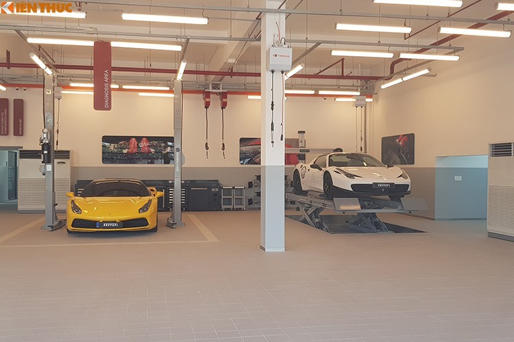 Với việc showroom Ferrari Sài Gòn chính thức đi vào hoạt động, khách hàng Việt Nam sẽ được phục vụ theo tiêu chuẩn của Ferrari toàn cầu với đầy đủ các dịch vụ hậu mãi từ những kỹ thuật viên được nhà máy Ferrari trực tiếp hỗ trợ đào tạo tới phụ tùng chính hãng