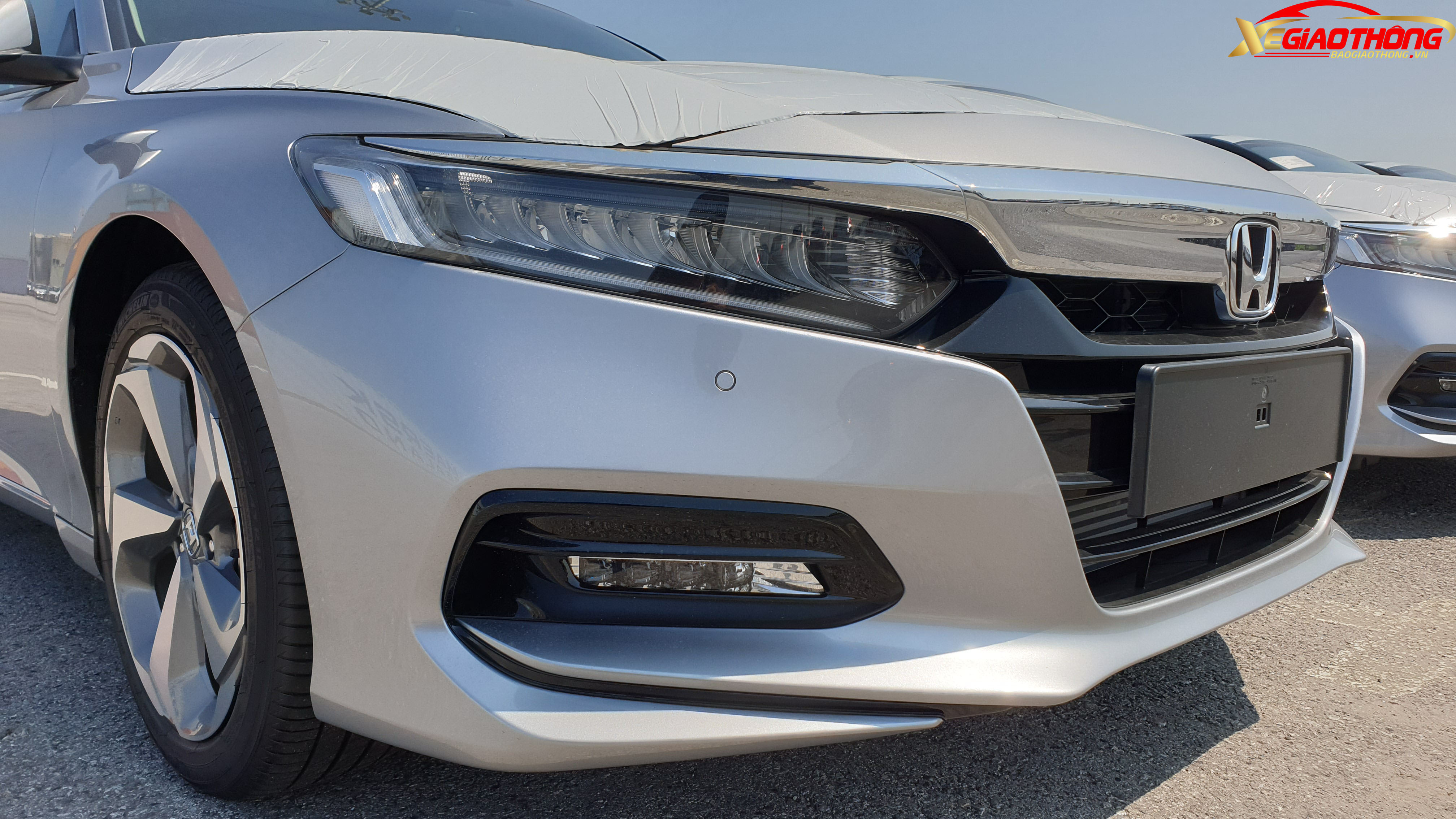 Honda Việt Nam đã xác nhận Accord hoàn toàn mới sẽ sử dung động cơ tăng áp 1.5 lít tương tự CR-V và Civic, cho công suất tối đa 188 mã lực đi kèm hộp số tự động vô cấp CVT.