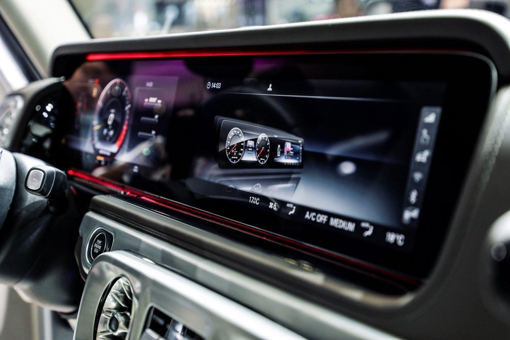 Theo đại diện Mercedes, để cảm nhận chiếc này so với các xe G63 đời trước thì chủ nhân đã ra nước ngoài lái thử chiếc G63 trong 1 tuần