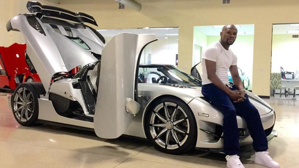 Koenigsegg CCXR Trevita đã thuộc sở hữu của ''tay đấm triệu USD'' Floyd Mayweather và có mức giá là 4,8 triệu USD vào năm 2015. Được biết, siêu xe này chỉ được sản xuất 2 chiếc