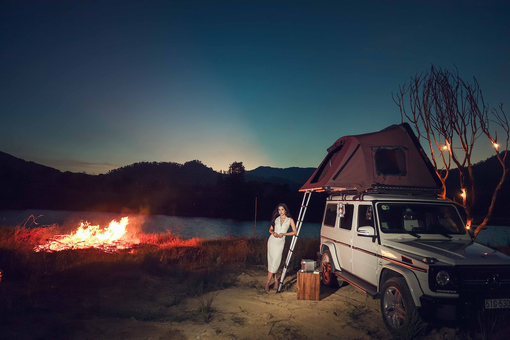 Dễ nhận ra bối cảnh bộ ảnh chính là khu du lịch của ông chủ cafe Trung Nguyên tại huyện M’drak thuộc tỉnh Đăk Lăk