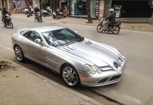 Do những quy định nghiêm ngặt về việc nhập khẩu xe đã qua sử dụng, giờ đây những chiếc siêu xe Mercedes SLR McLaren ở nước ngoài gần như không còn cơ hội để được nhập khẩu và lưu hành trên đường phố Việt Nam