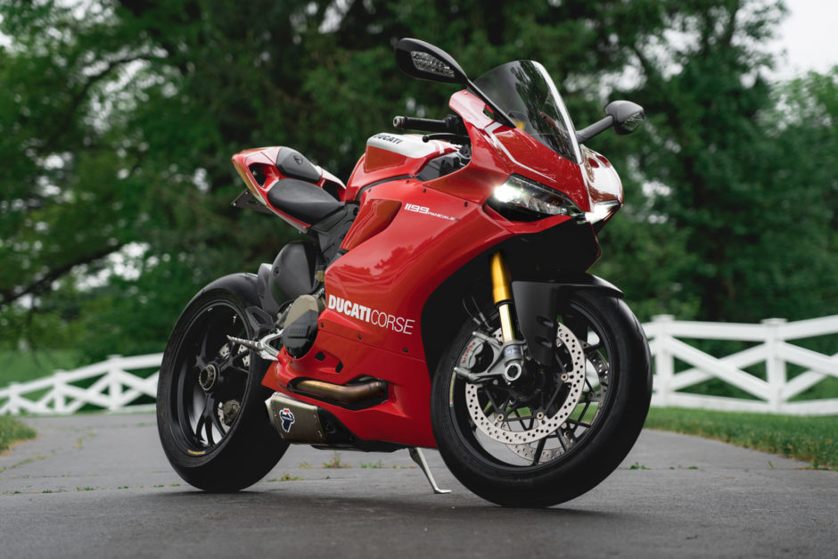8. Ducati 1199 Panigale (304 km/h)