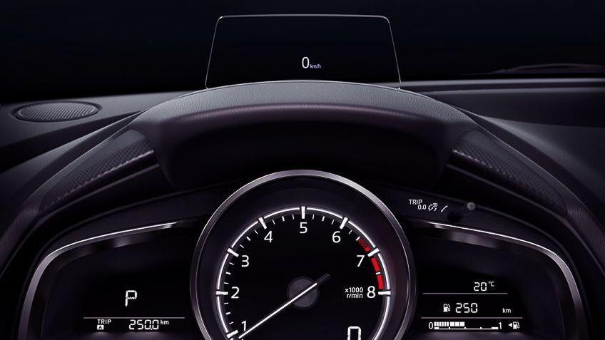 Động cơ cho Mazda2 sedan ở thị trường này là loại Skyactiv-G 1.5L hút khí tự nhiên, 4 xy lanh phun xăng trực tiếp. Công suất đạt vào khoảng 110 mã lực tại vòng tua 6.000 rpm, mô men xoắn cực đại 141 Nm tại vòng tua 4.000 rpm. Đi cùng là hộp số sàn hoặc tự động 6 cấp, hệ thống G-Vectoring Control