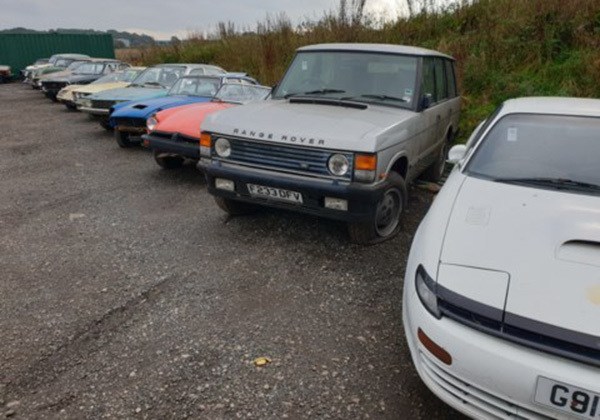 Toàn bộ số phương tiện và phụ tùng khổng lồ này được cất giữ nhiều năm tại một số nhà kho ở các tòa án địa phương