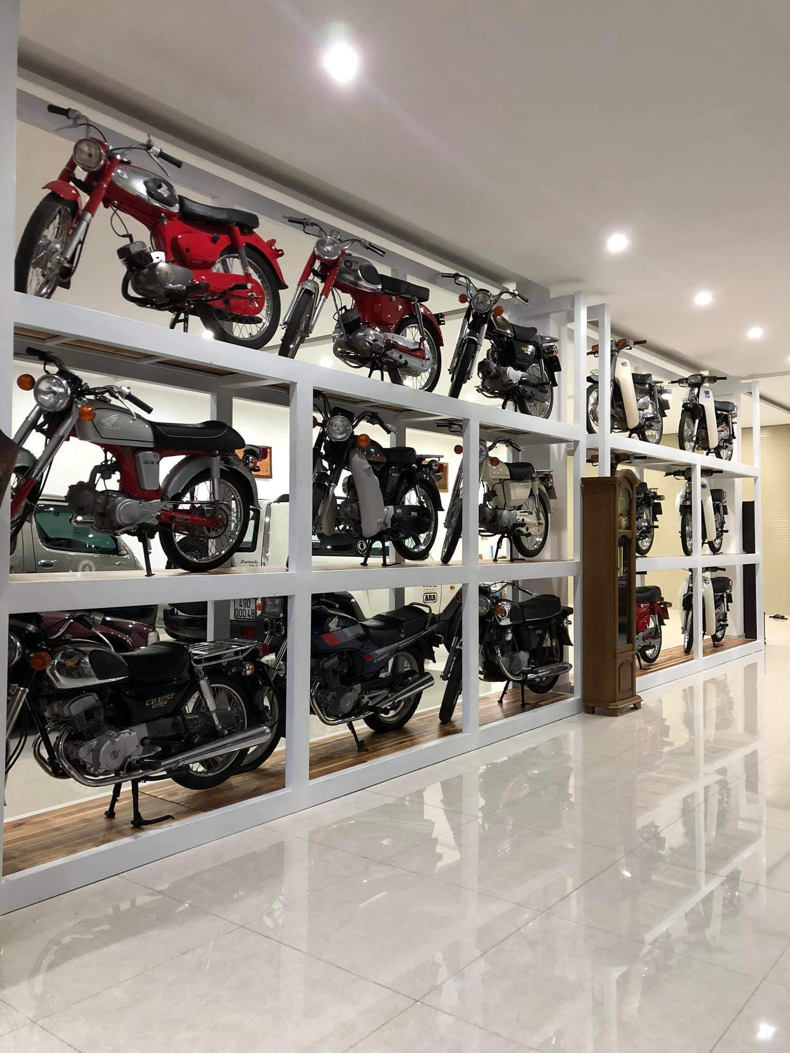 Có người hỏi về giá trị của chiếc Honda Dream II, anh Hiếu Nguyễn cho biết chiếc xe còn 'zin' (nguyên bản) và không có ý định bán lại