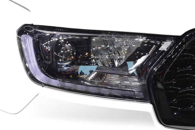 Tại Úc, giá xe Ford Everest Sport 2020 động cơ dầu tăng áp 3.2L bán ra từ 62.290 AUD (tương đương 991 triệu đồng)