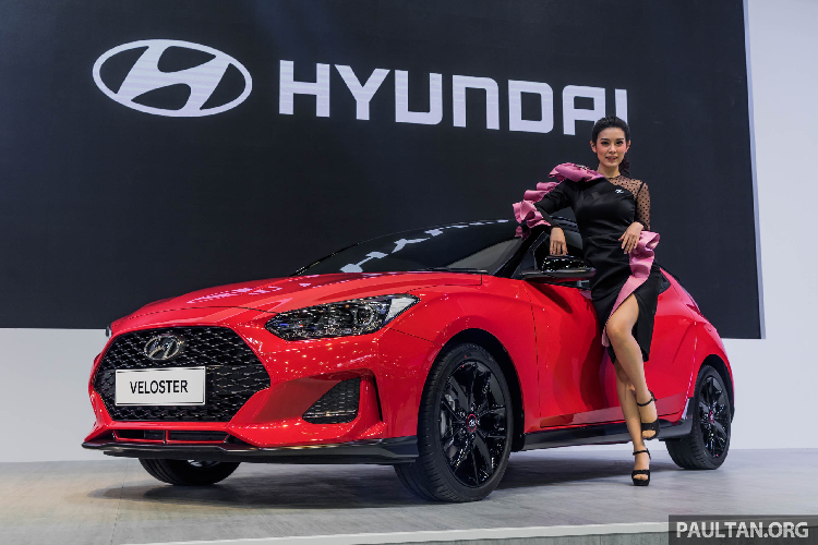 Mẫu xe Hyundai Veloster 2020 mới vừa chính thức ra mắt tại Thái Lan được trang bị động cơ 1.6L tăng áp, công suất 201 mã lực