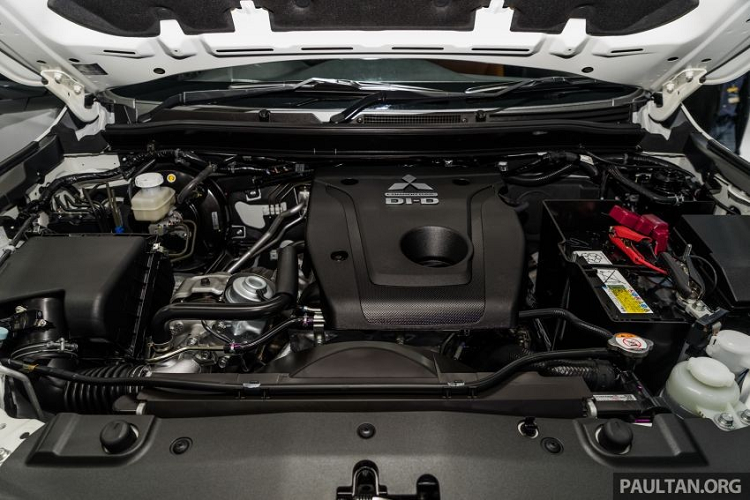 Nguồn cung cấp sức mạnh cho Mitsubishi Triton Athlete 2019 vẫn là động cơ diesel MIVEC 4 xi-lanh, tăng áp, dung tích 2,4 lít, sản sinh công suất tối đa 181 mã lực tại tua máy 3.500 vòng/phút và mô-men xoắn cực đại 430 Nm tại tua máy 2.500 vòng/phút