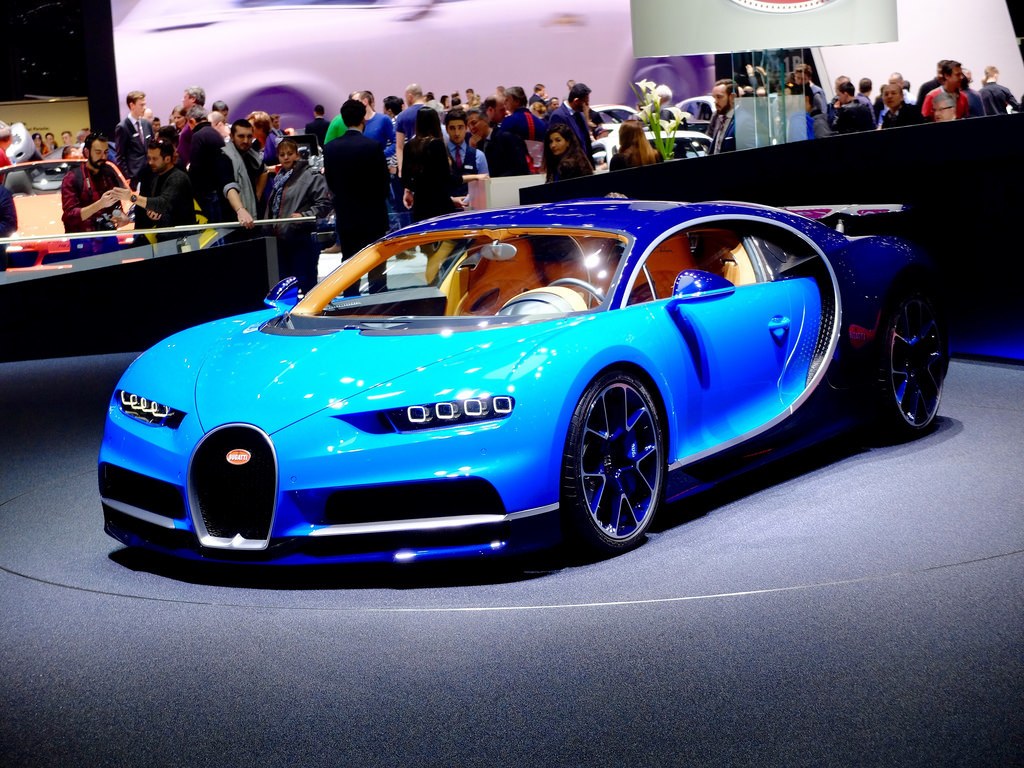 2. Bugatti Chiron (2,9 triệu USD)