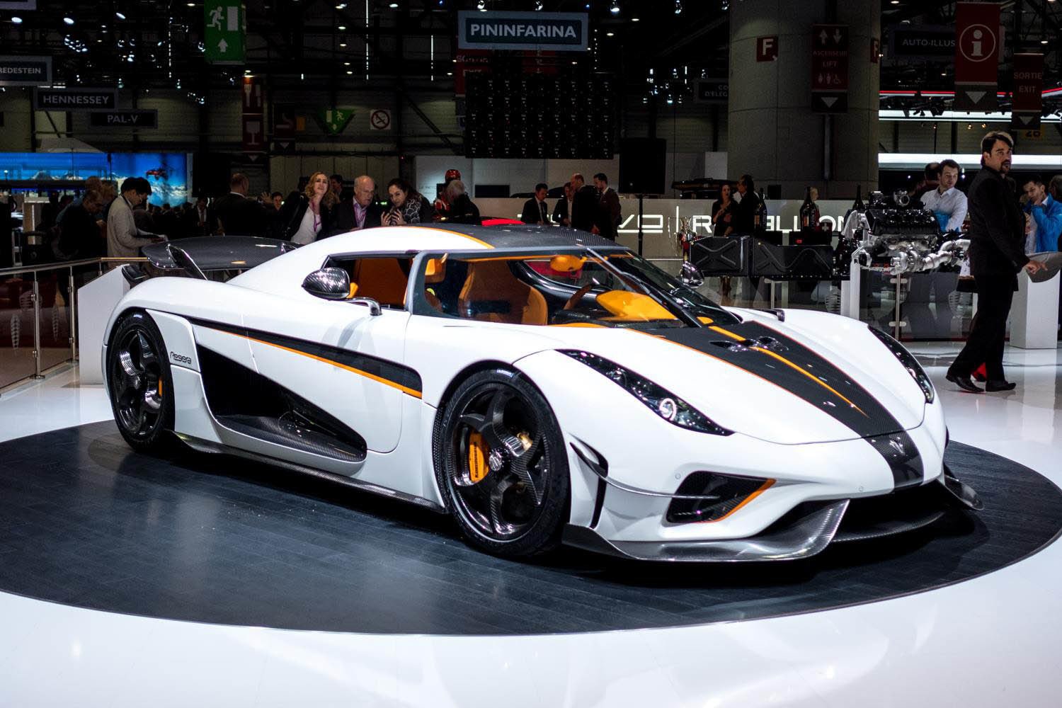 9. Koenigsegg Regera (1,8 triệu USD)