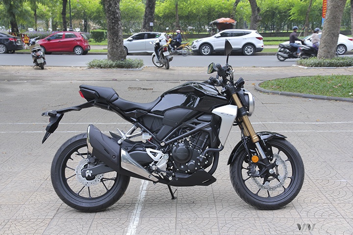 10. Honda CB300R (140 triệu đồng)