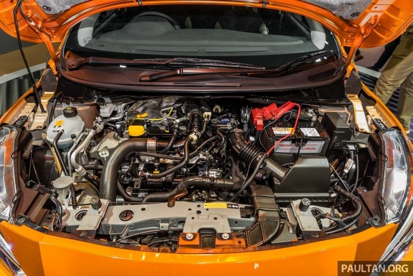 Nissan Sunny 2020 sử dụng khối động cơ xăng 3 xi-lanh, tăng áp, có dung tích 1.0 lít, sản sinh công suất tối đa 100 mã lực tại tua máy 5.000 vòng/phút và mô-men xoắn cực đại 152 Nm tại 2.400 – 4.000 vòng/phút