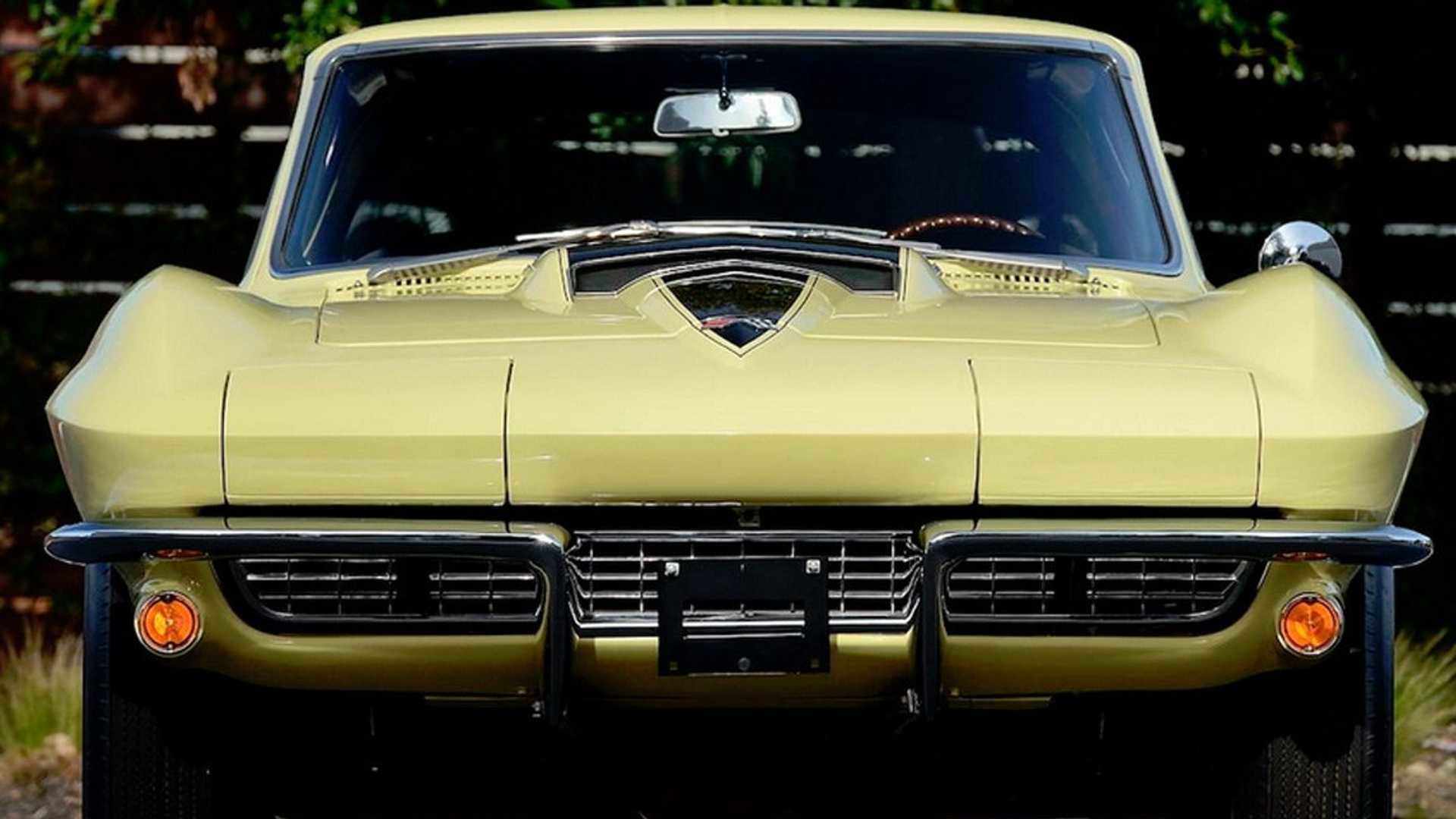 Với mong muốn thống trị làng đua xe vào cuối thập niên 60, Chevrolet đã tạo ra một số chiếc Corvette được trang bị động cơ L88 huyền thoại